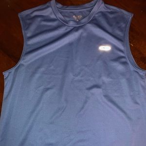 Sleeveless exercise shirt